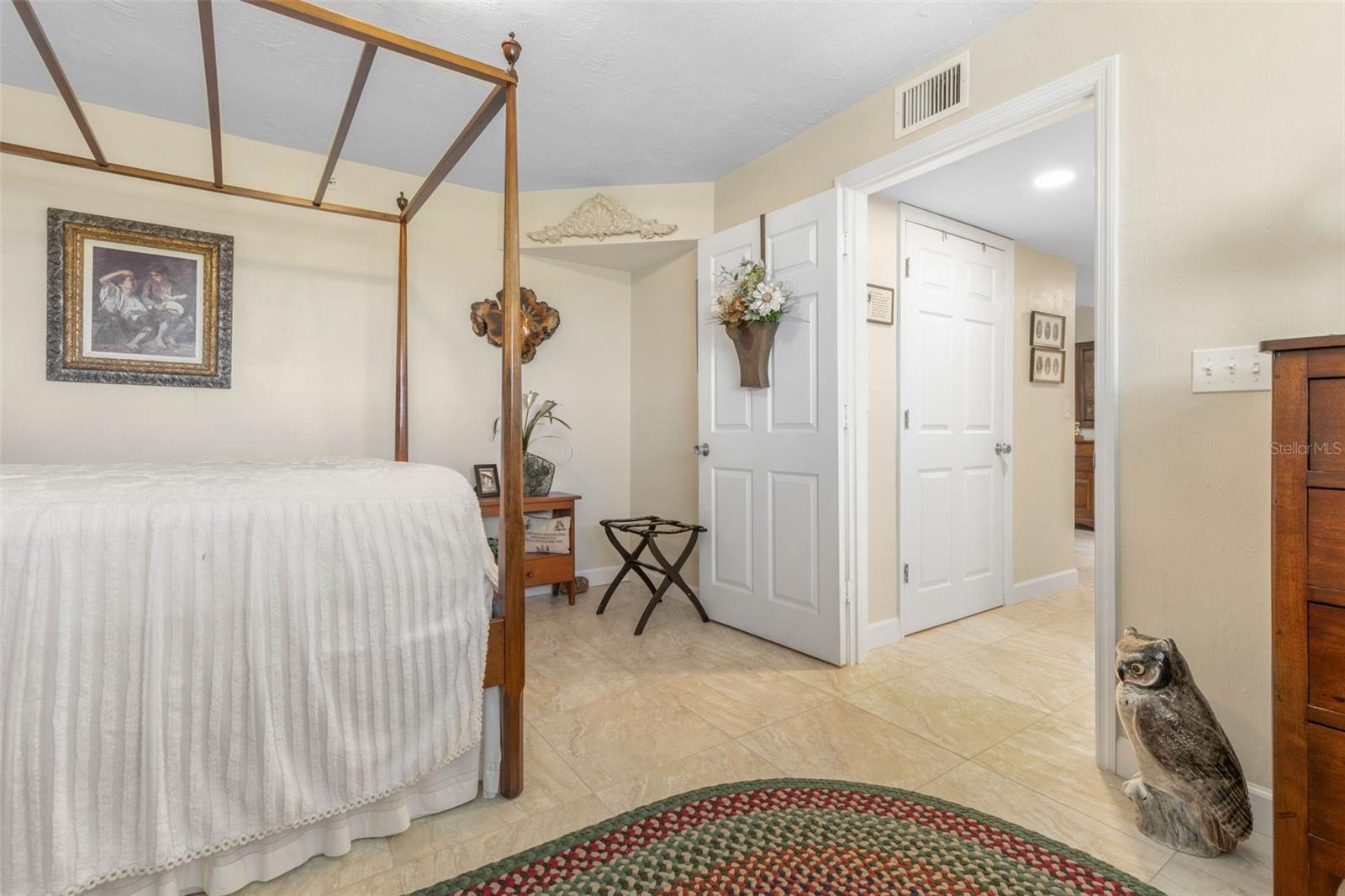 1 John Anderson Dr #5160 Property Photo 33