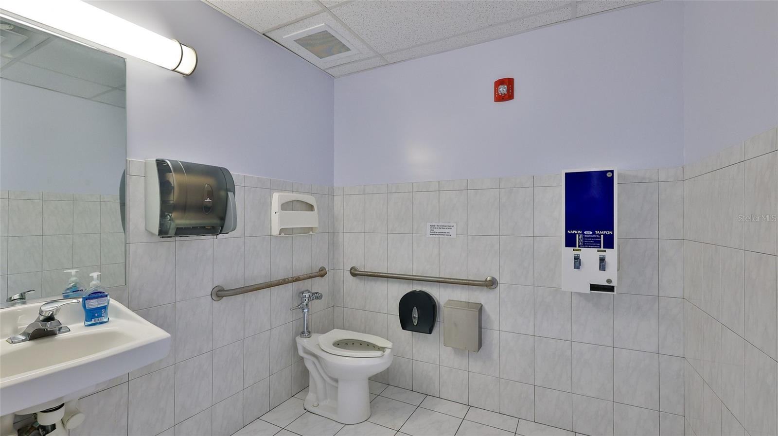 2 Commerce Blvd Property Photo 26