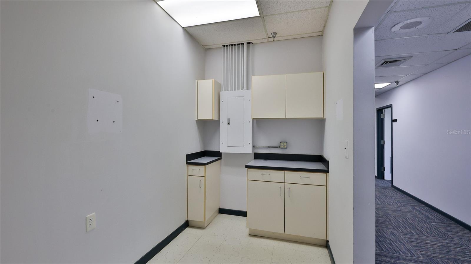 2 Commerce Blvd Property Photo 30