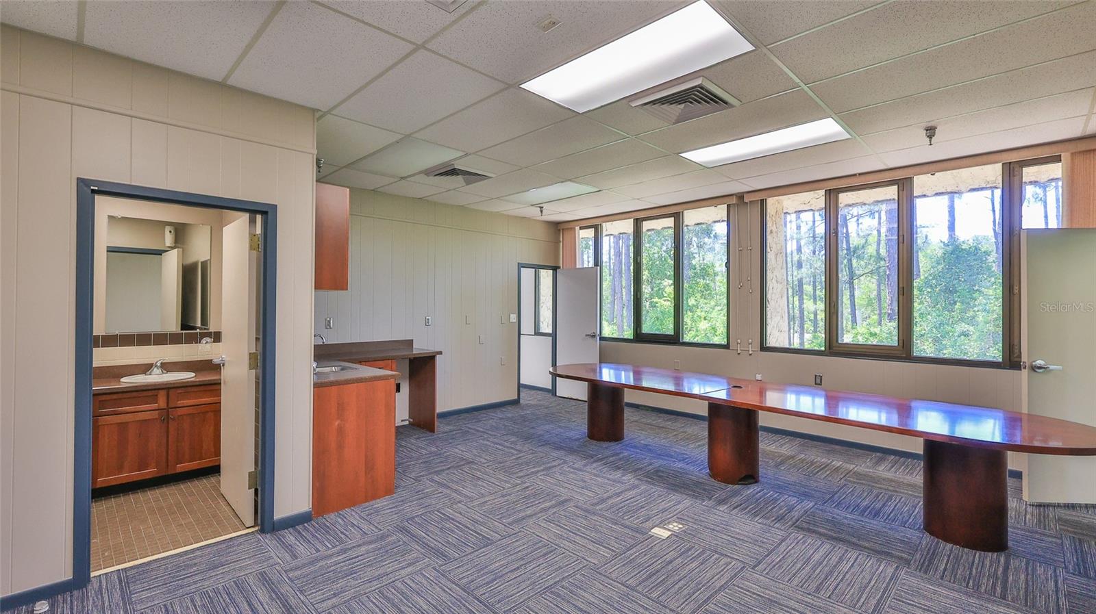 2 Commerce Blvd Property Photo 34