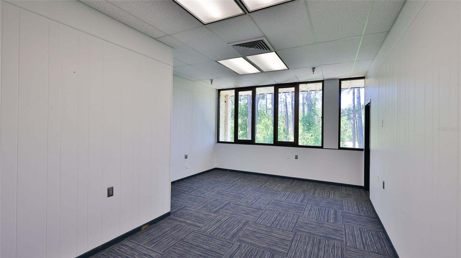 2 Commerce Blvd Property Photo 38