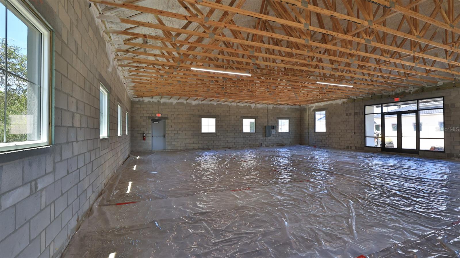 90 Exchange Loop Property Photo 4