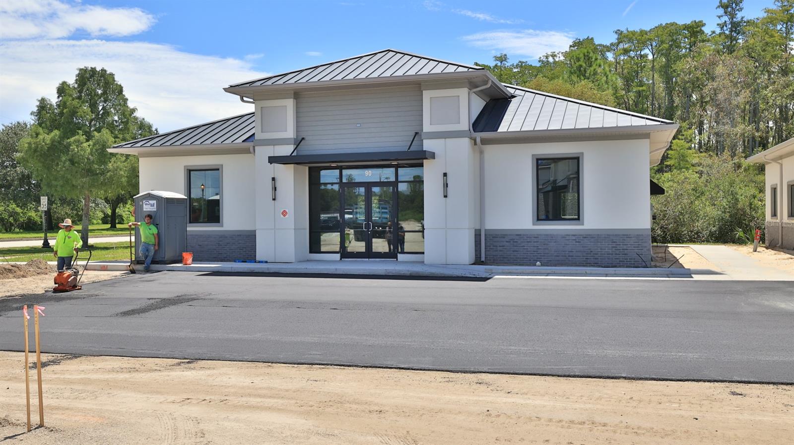 90 Exchange Loop Property Photo 14