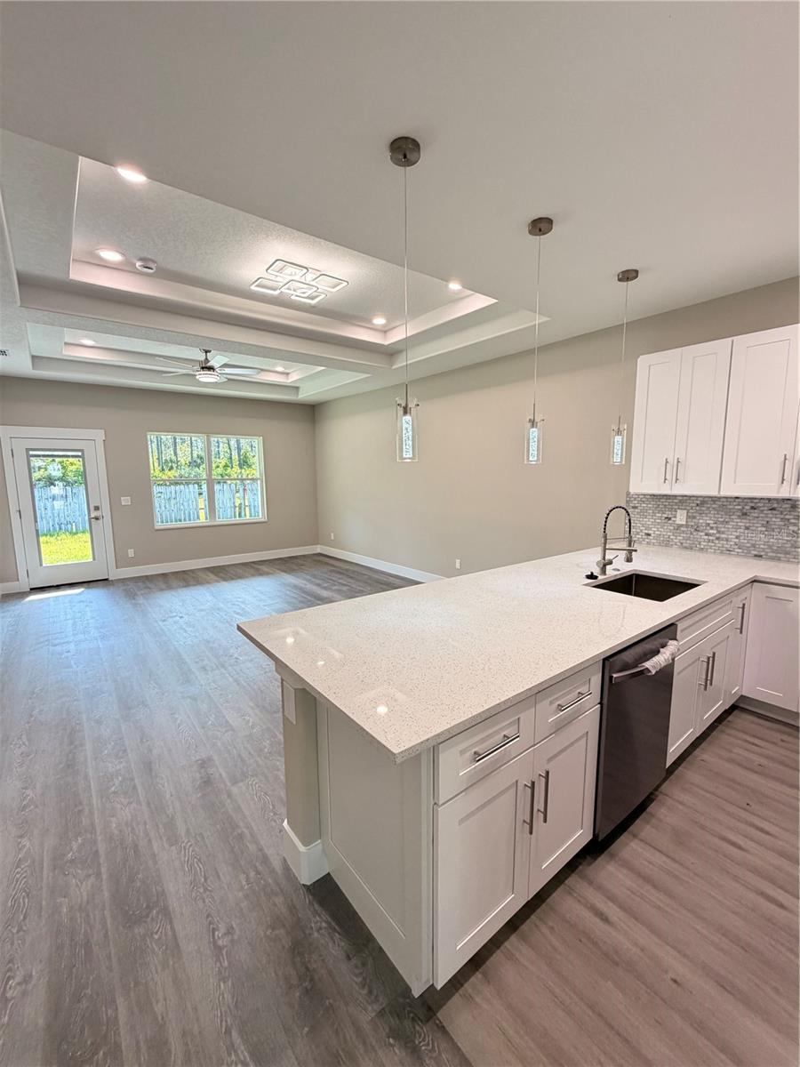 9 Slatington Pl #b Property Photo 4