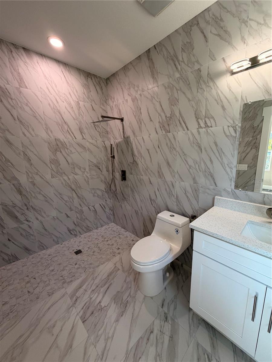 9 Slatington Pl #b Property Photo 12