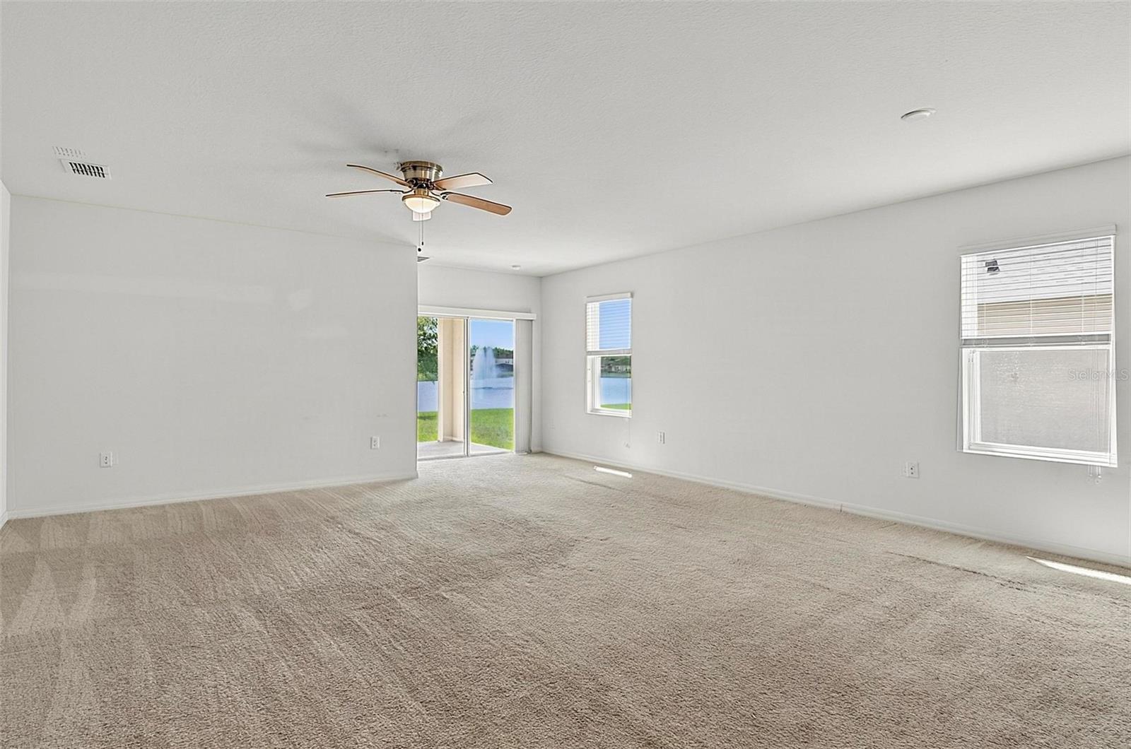 5258 Bear Corn Run Property Photo 5