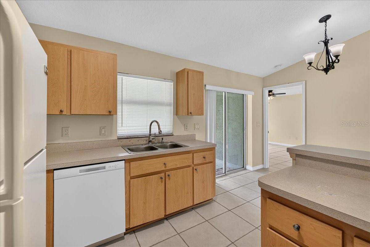 37 Pine Hill Ln #b Property Photo 11