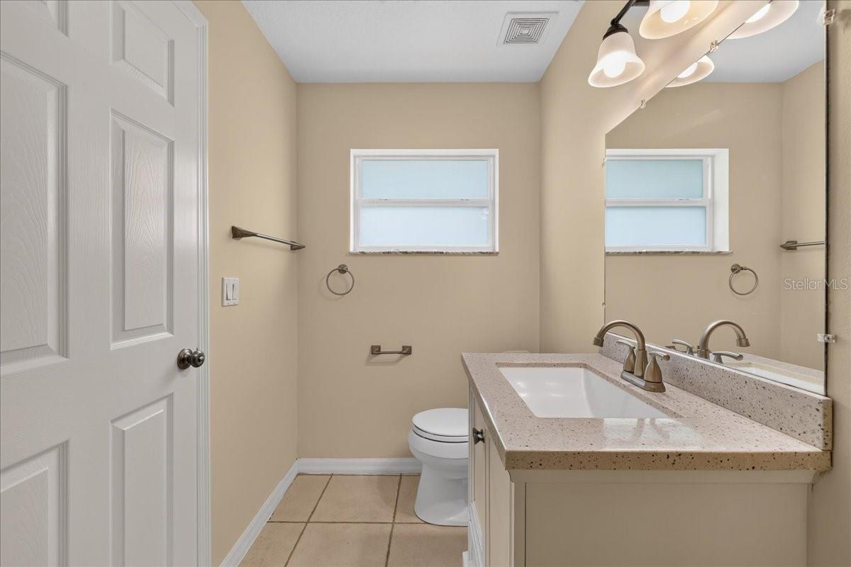 37 Pine Hill Ln #b Property Photo 14