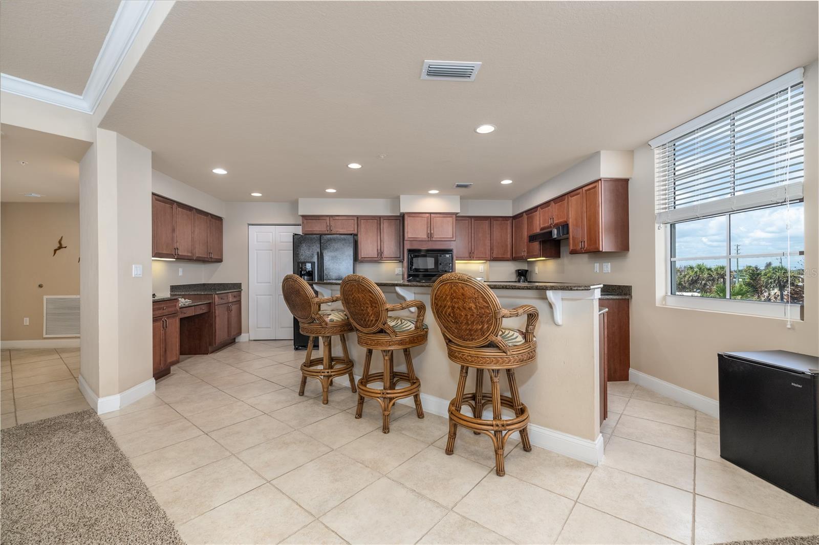 1425 Ocean Shore Blvd #203 Property Photo 15