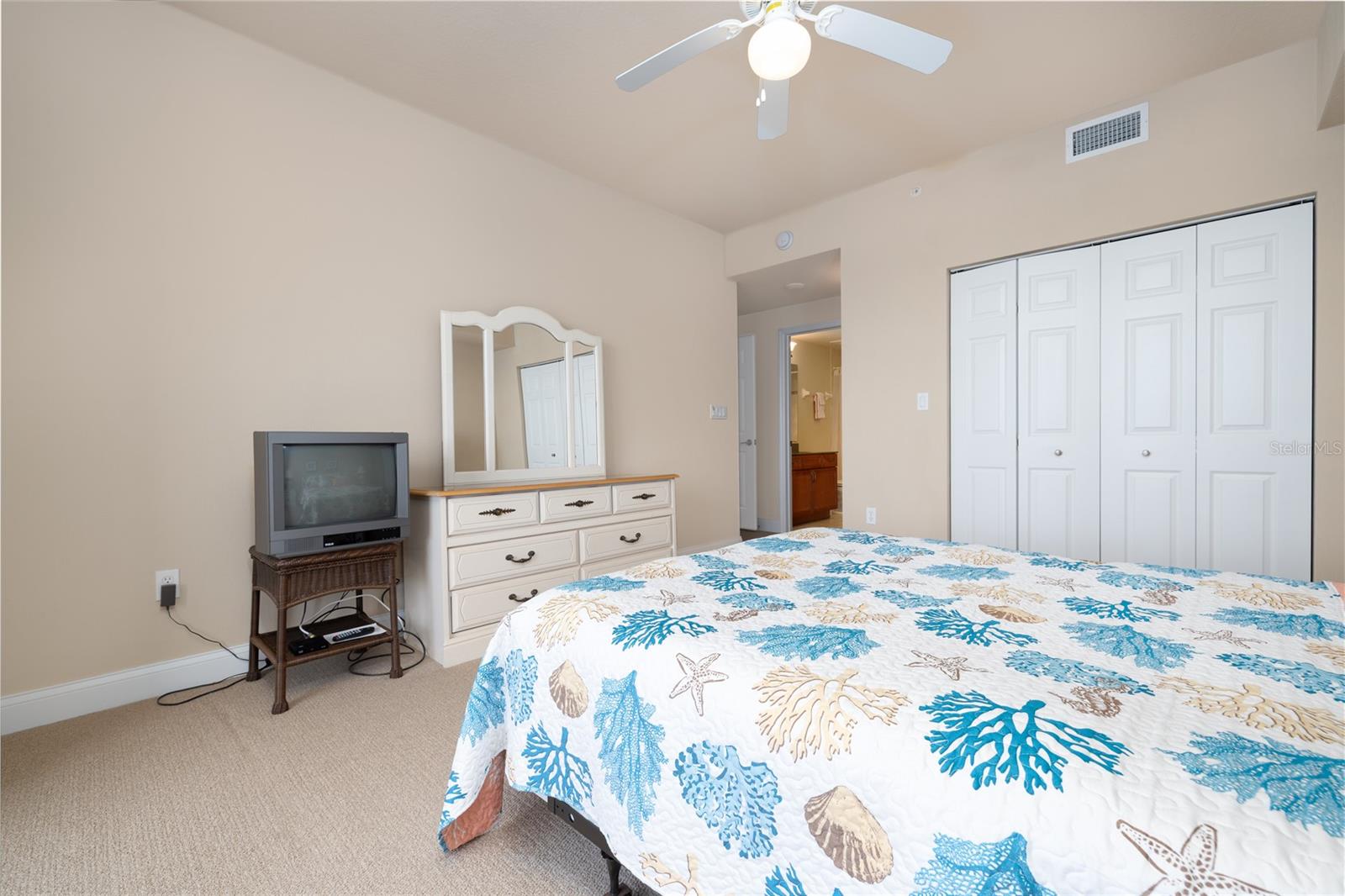 1425 Ocean Shore Blvd #203 Property Photo 25