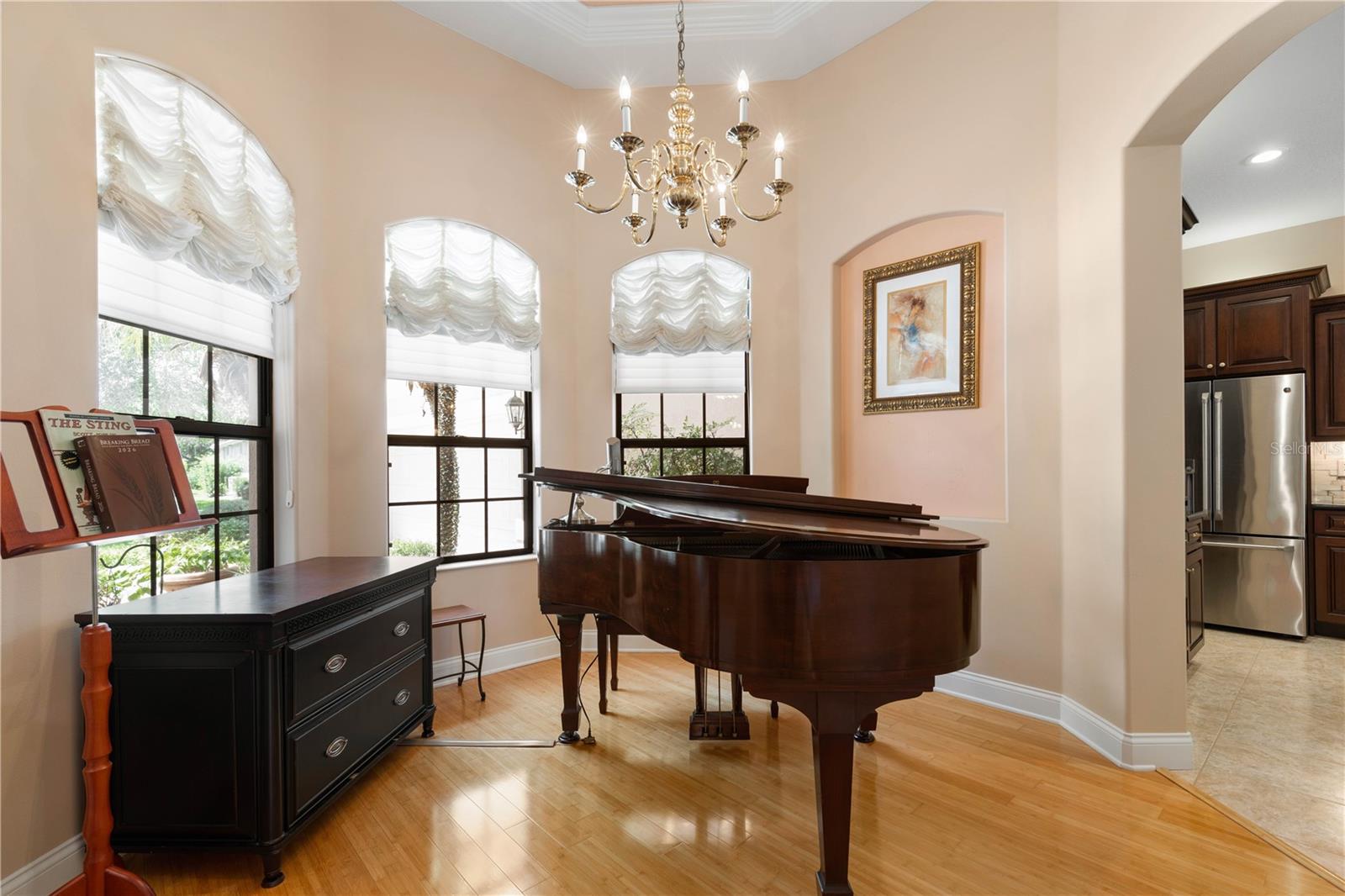 8 N Waterview Dr Property Photo 9