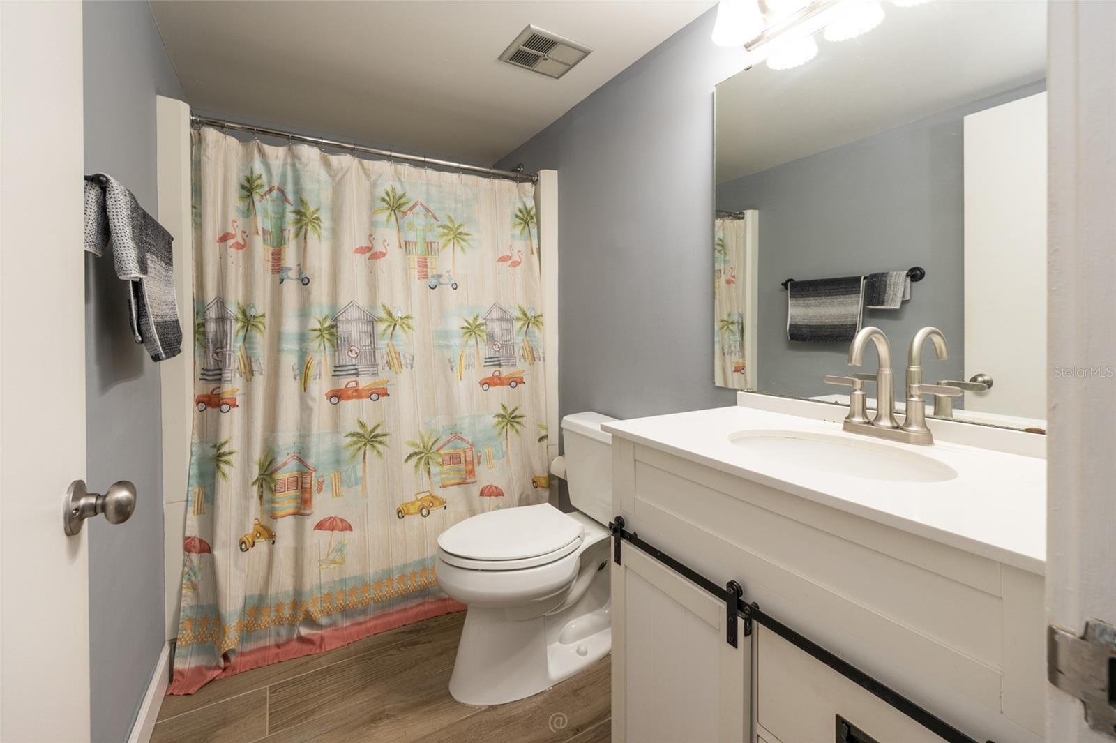 60 Club House Dr #208 Property Photo 34