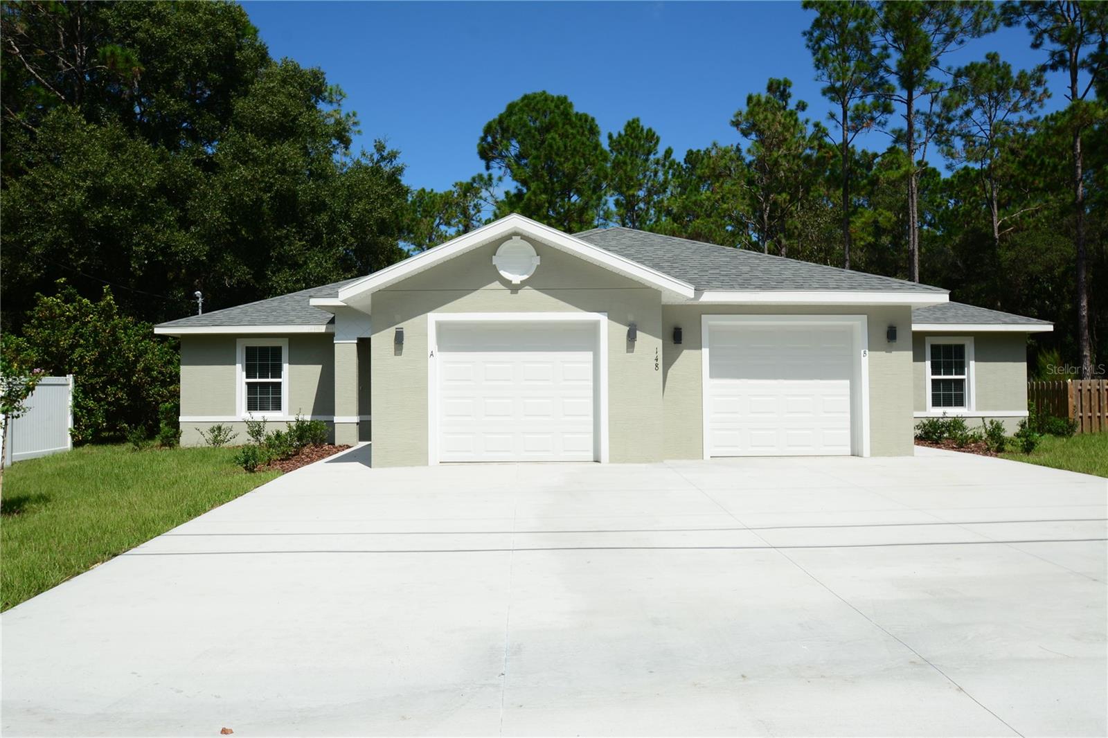 148 Secretary Trl #a/b Property Photo 1