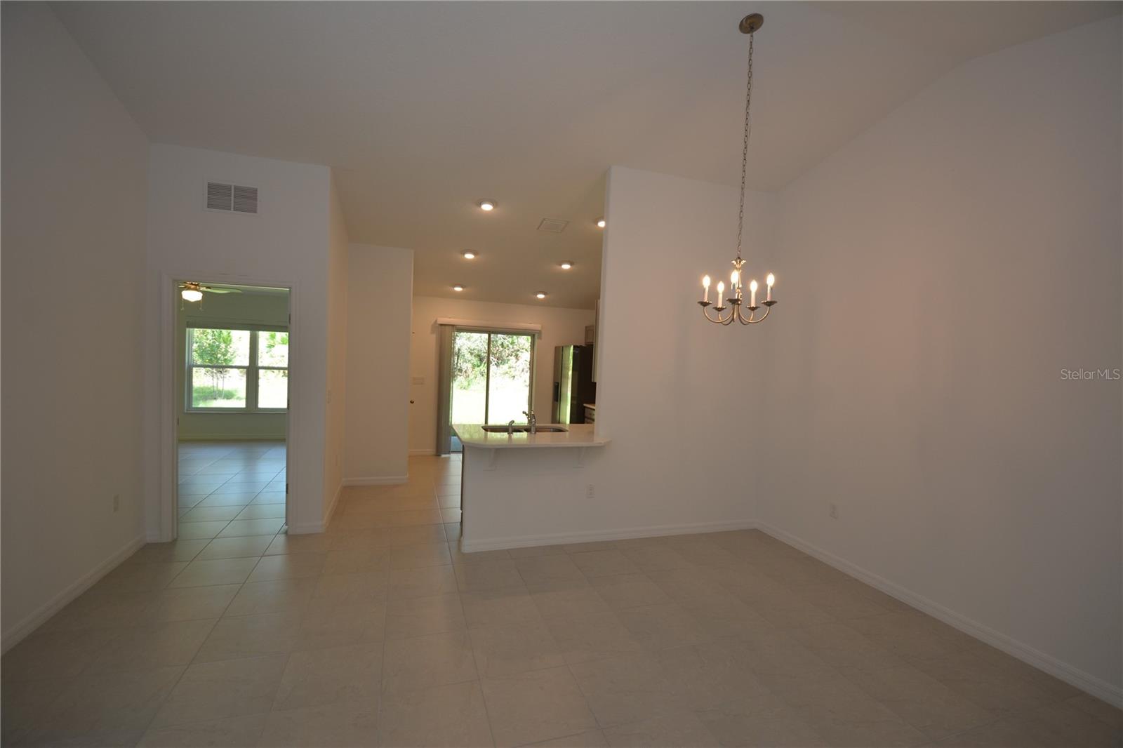 148 Secretary Trl #a/b Property Photo 11