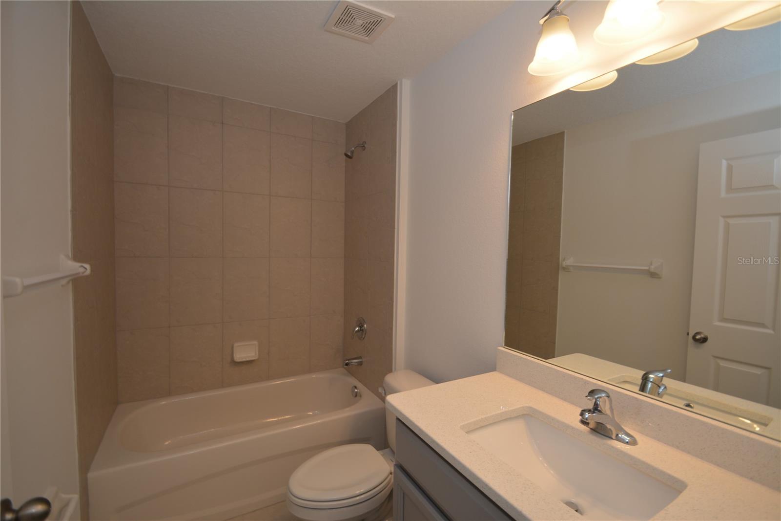 148 Secretary Trl #a/b Property Photo 15