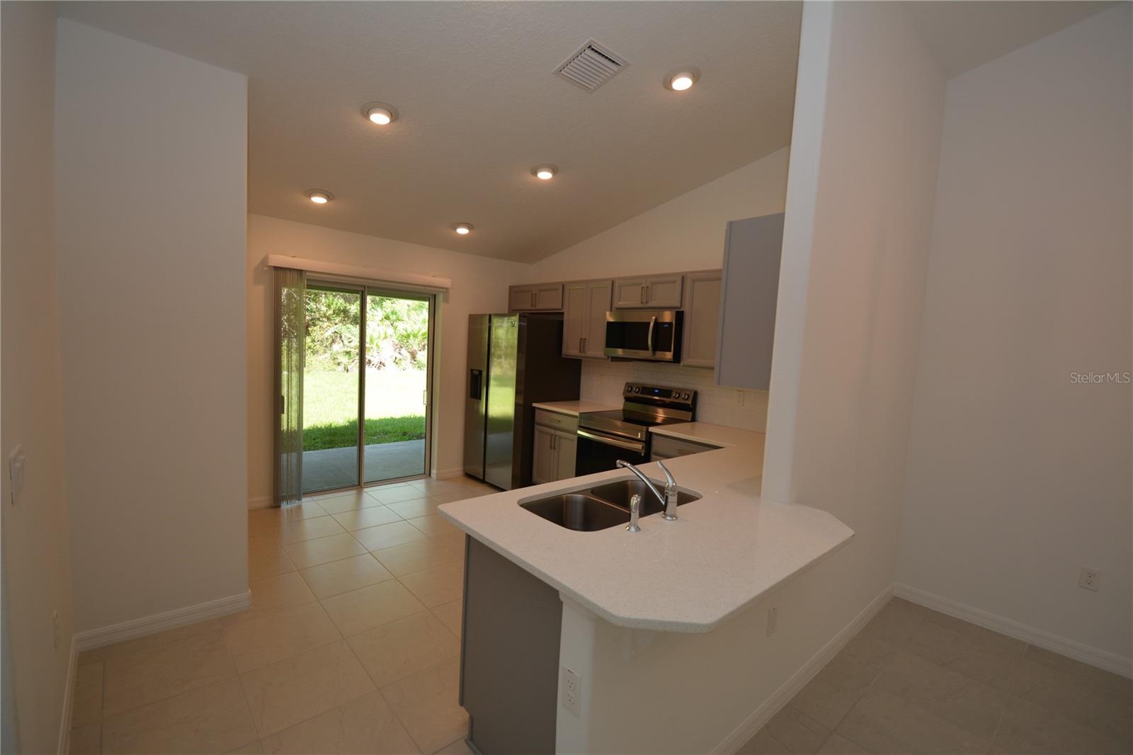 148 Secretary Trl #a/b Property Photo 17