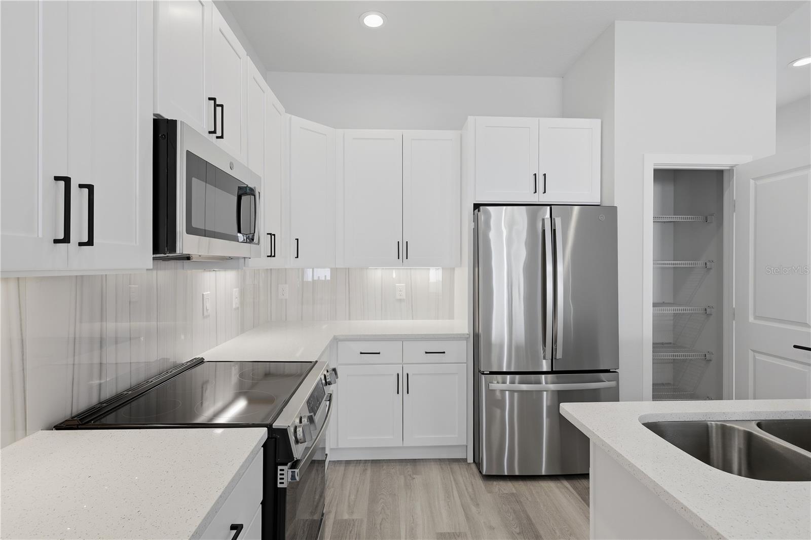 3 Whelan Pl #a & B Property Photo 9