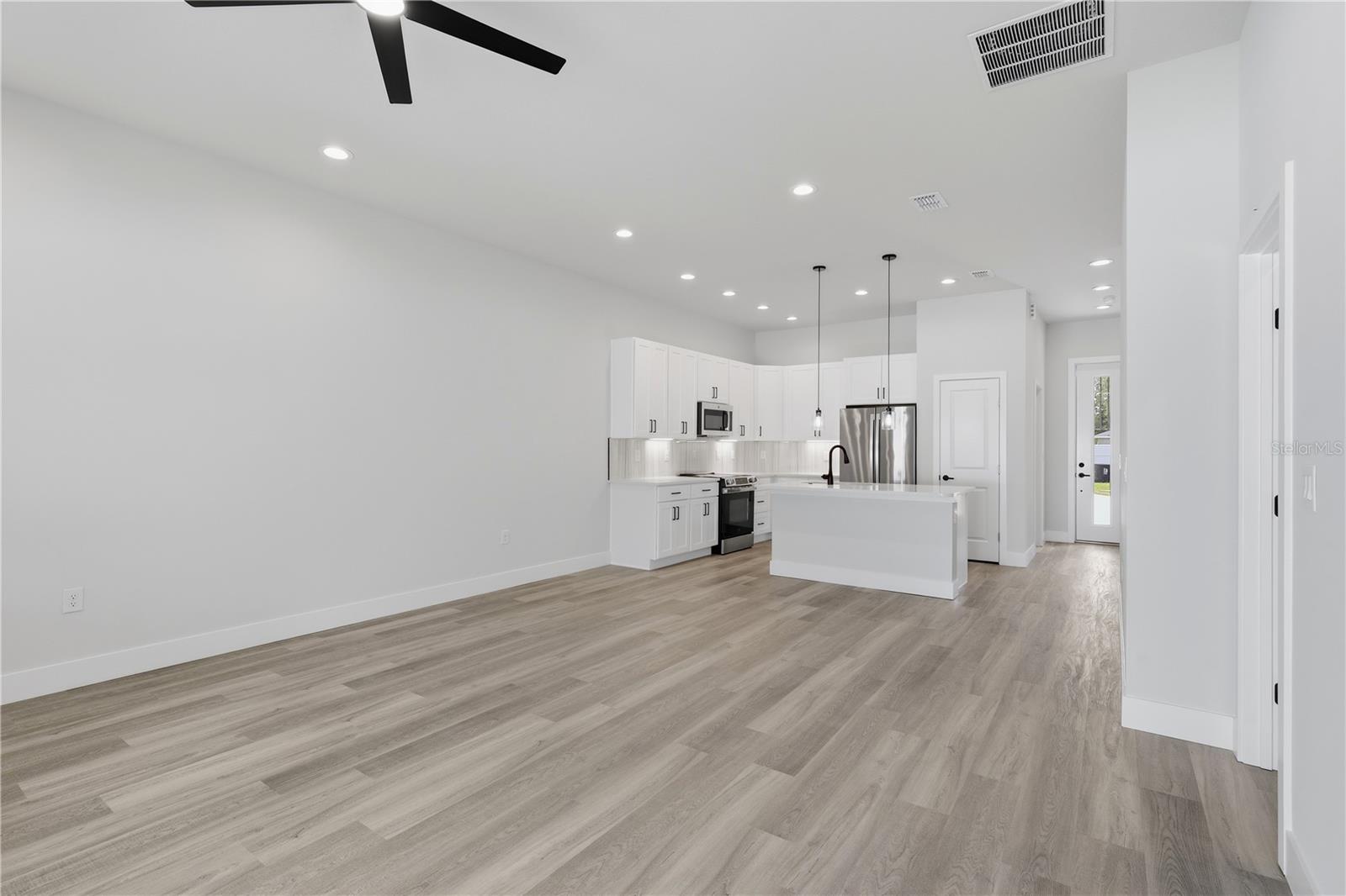 3 Whelan Pl #a & B Property Photo 13