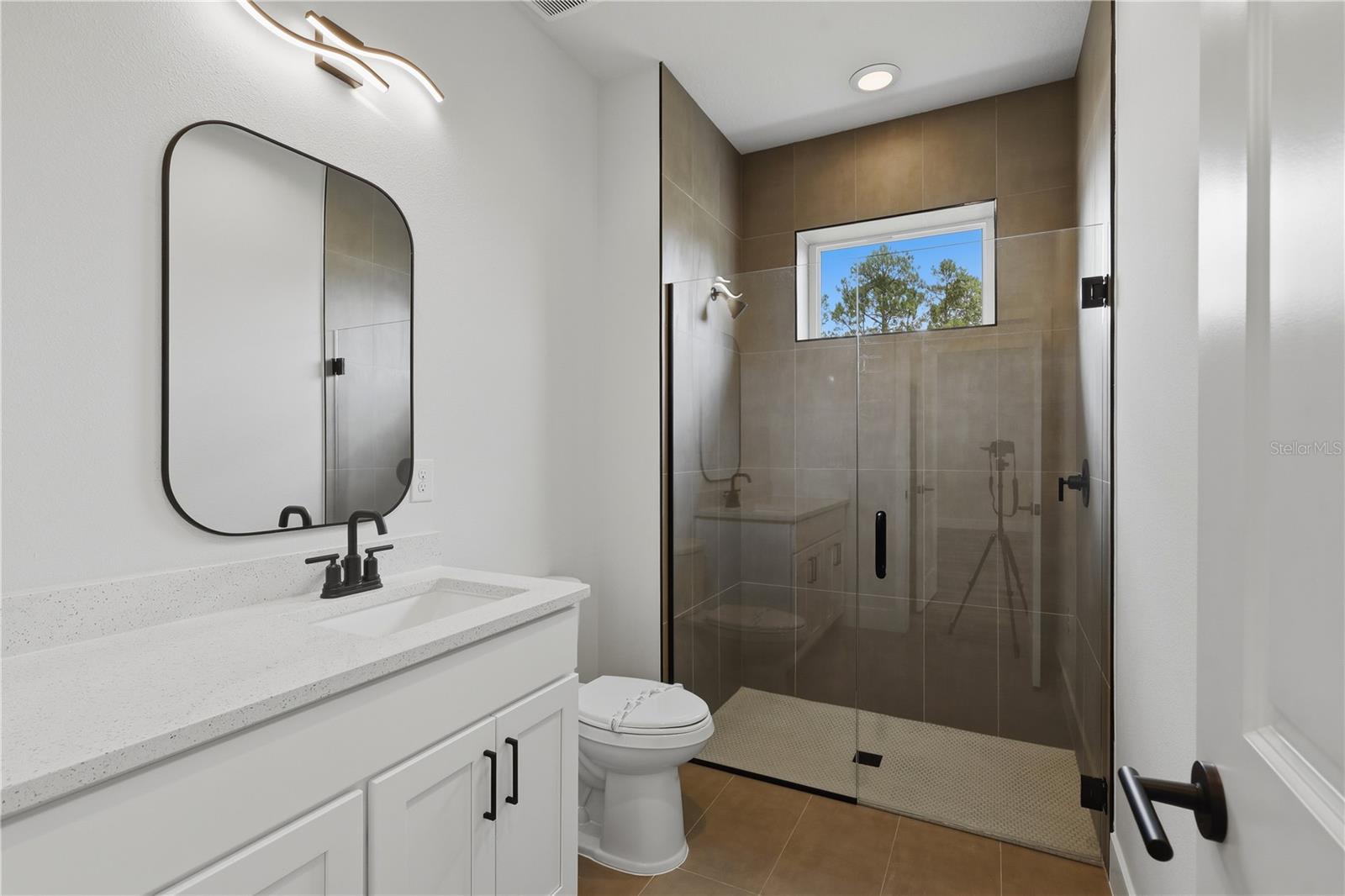 3 Whelan Pl #a & B Property Photo 24