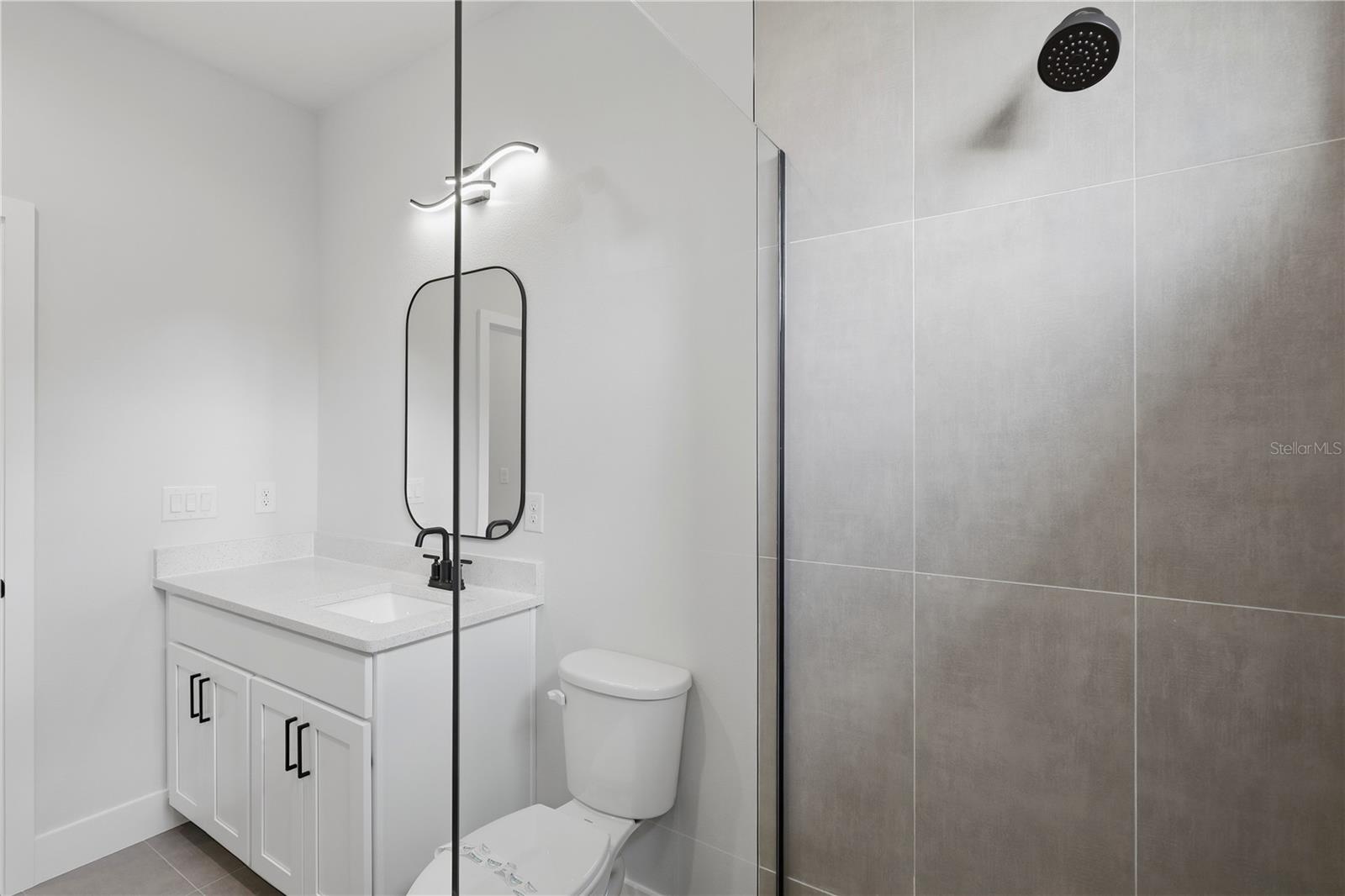 3 Whelan Pl #a & B Property Photo 25