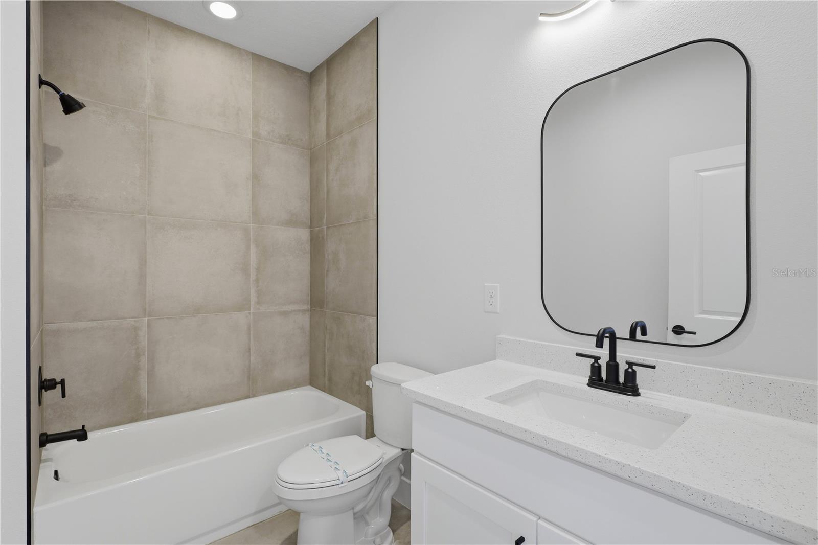 3 Whelan Pl #a & B Property Photo 27