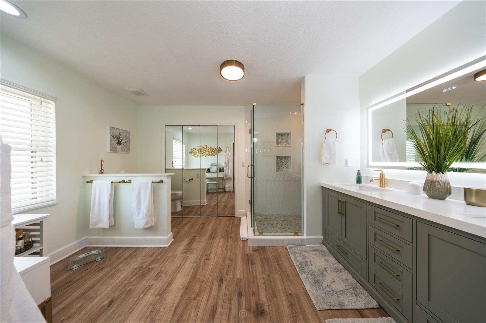 13 Carollo Ct Property Photo 6