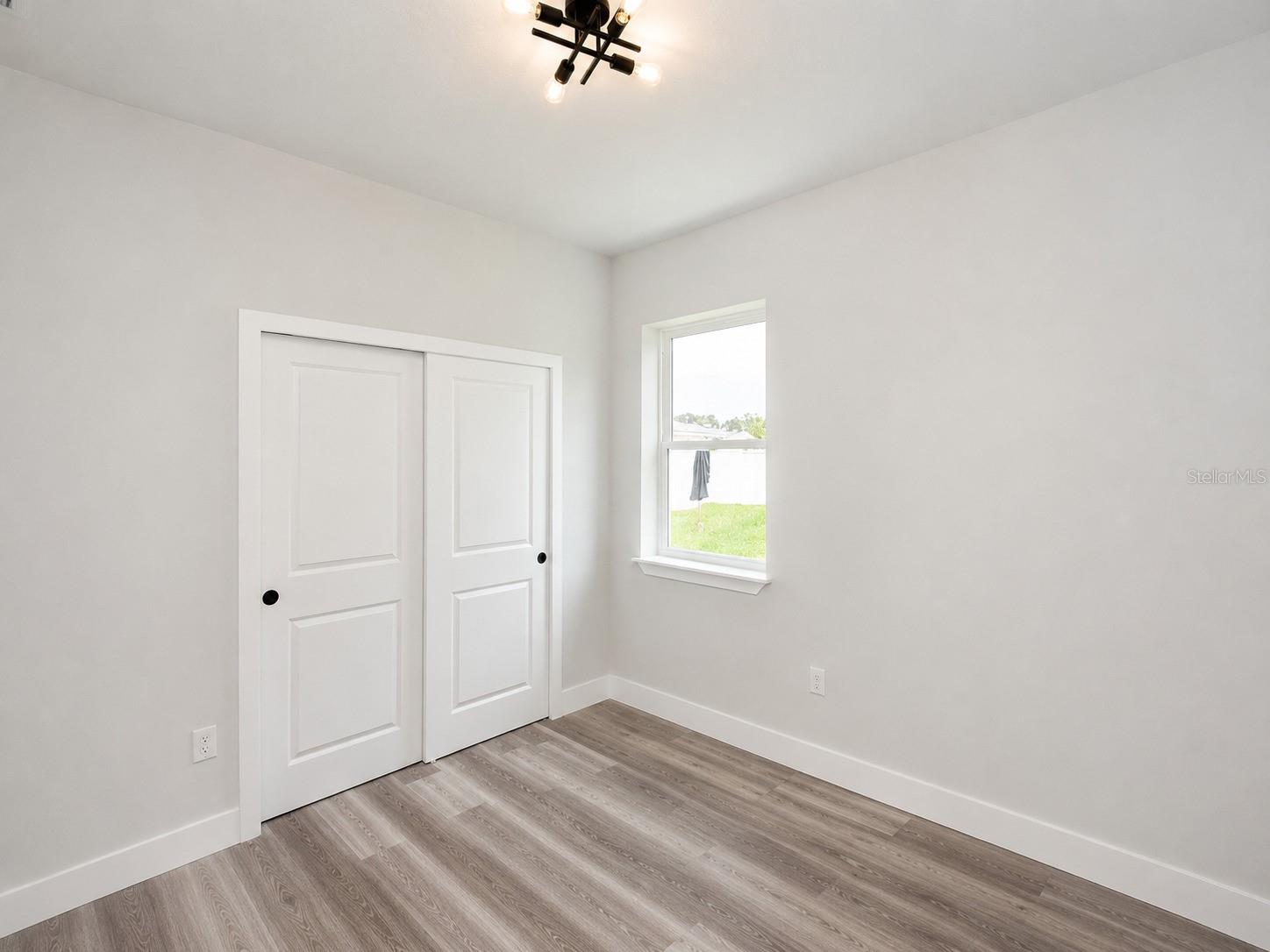 3 Whelan Pl #b Property Photo 18