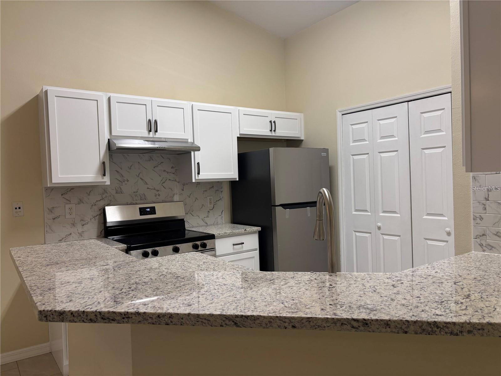 6 Slatington Pl Property Photo 3