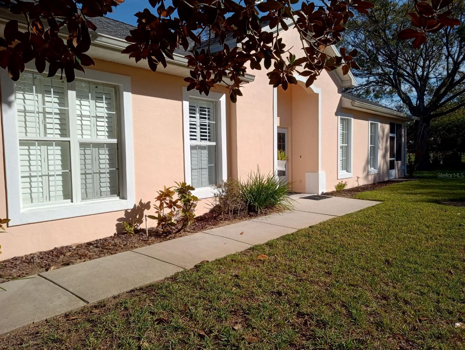 1181 Athlone Way Property Photo 3