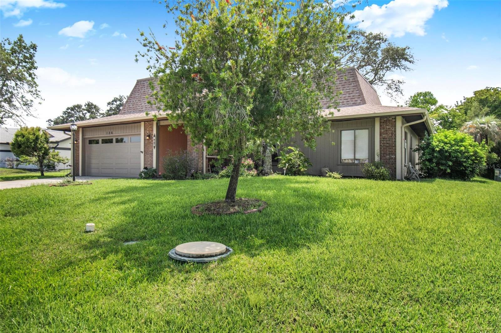 126 Florida Park Dr Property Photo 4