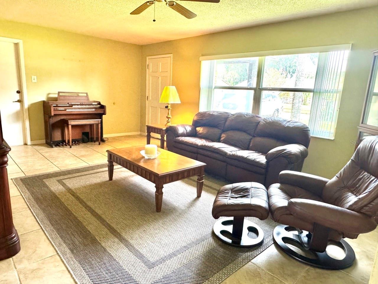 49 Laurel Oaks Cir Property Photo 2