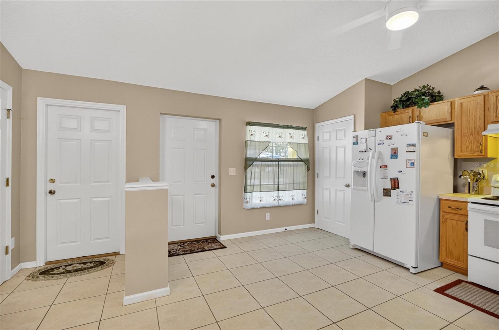 8 Fawn Ln #a Property Photo 5