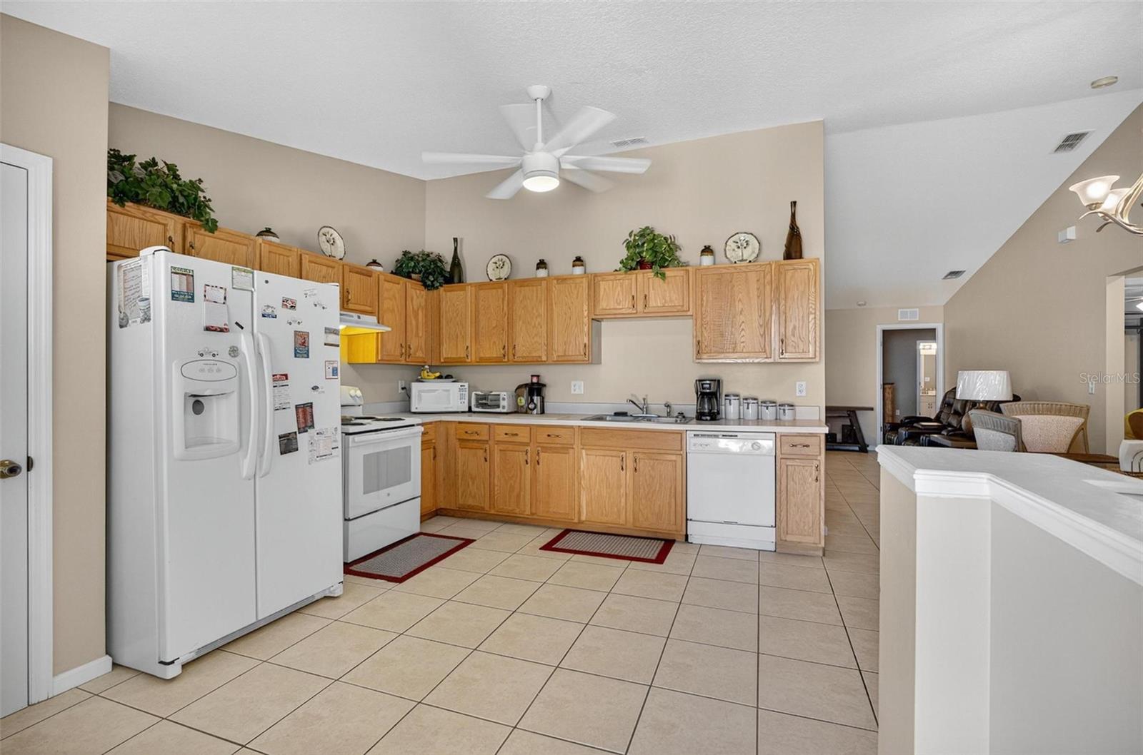 8 Fawn Ln #a Property Photo 7