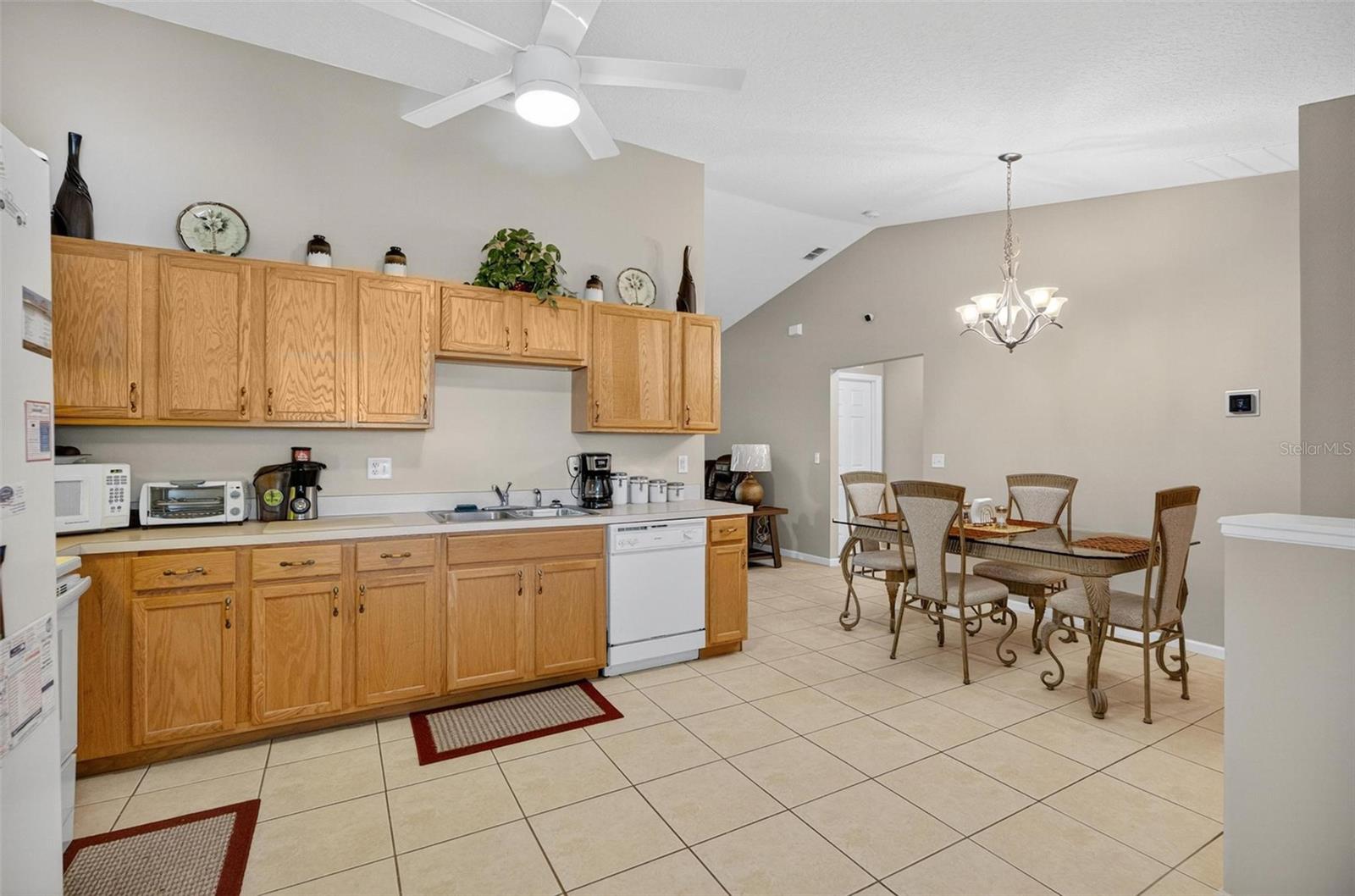 8 Fawn Ln #a Property Photo 9