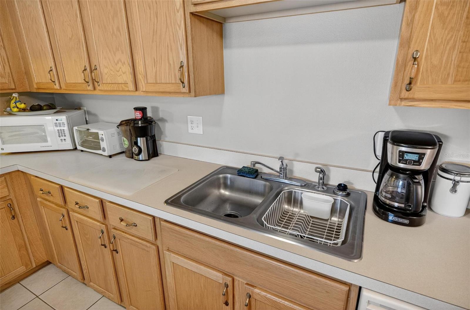 8 Fawn Ln #a Property Photo 10