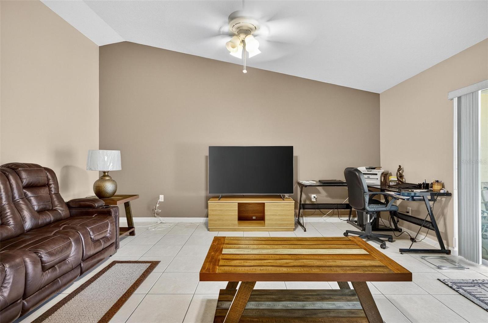 8 Fawn Ln #a Property Photo 20