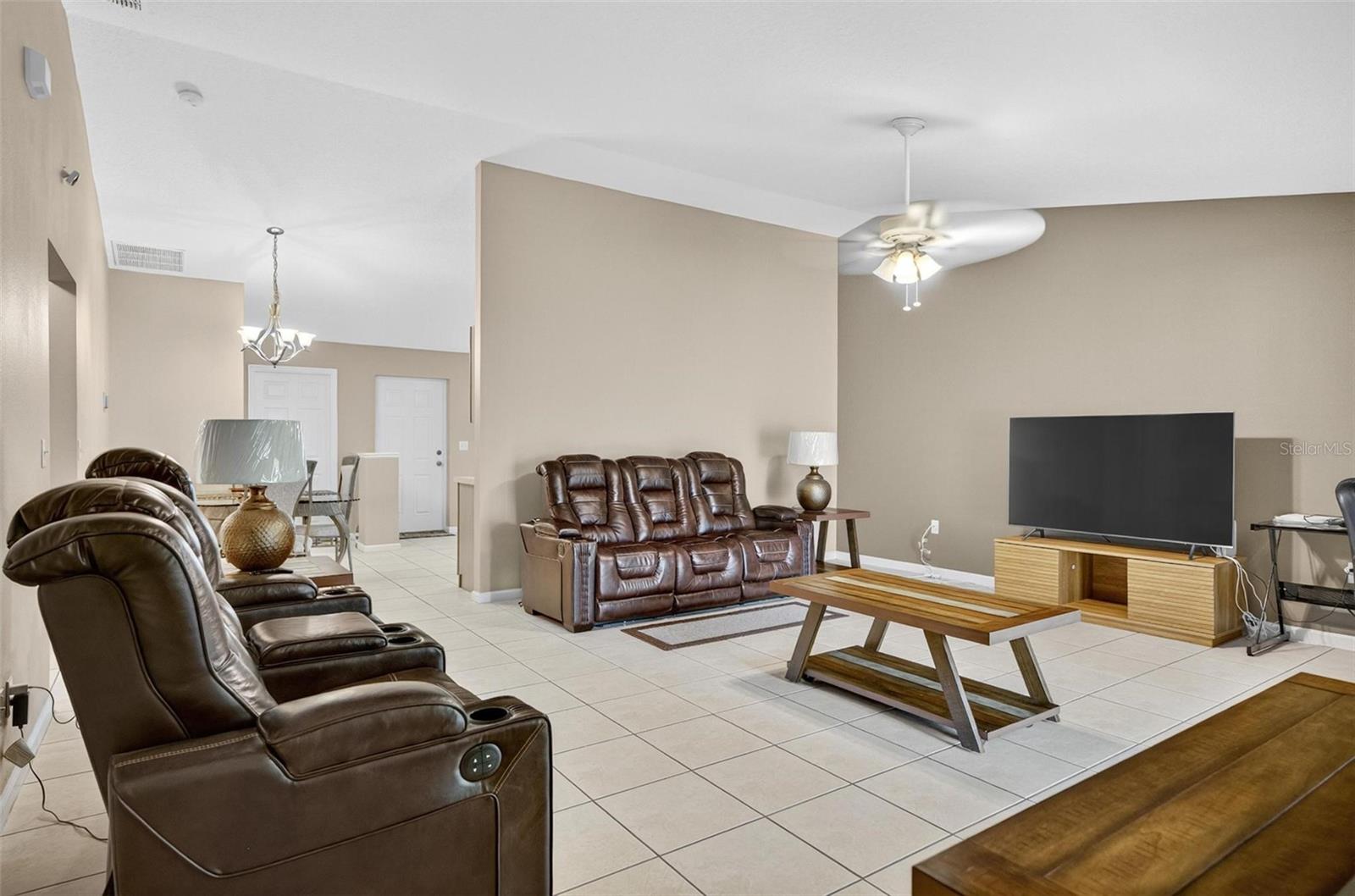 8 Fawn Ln #a Property Photo 21