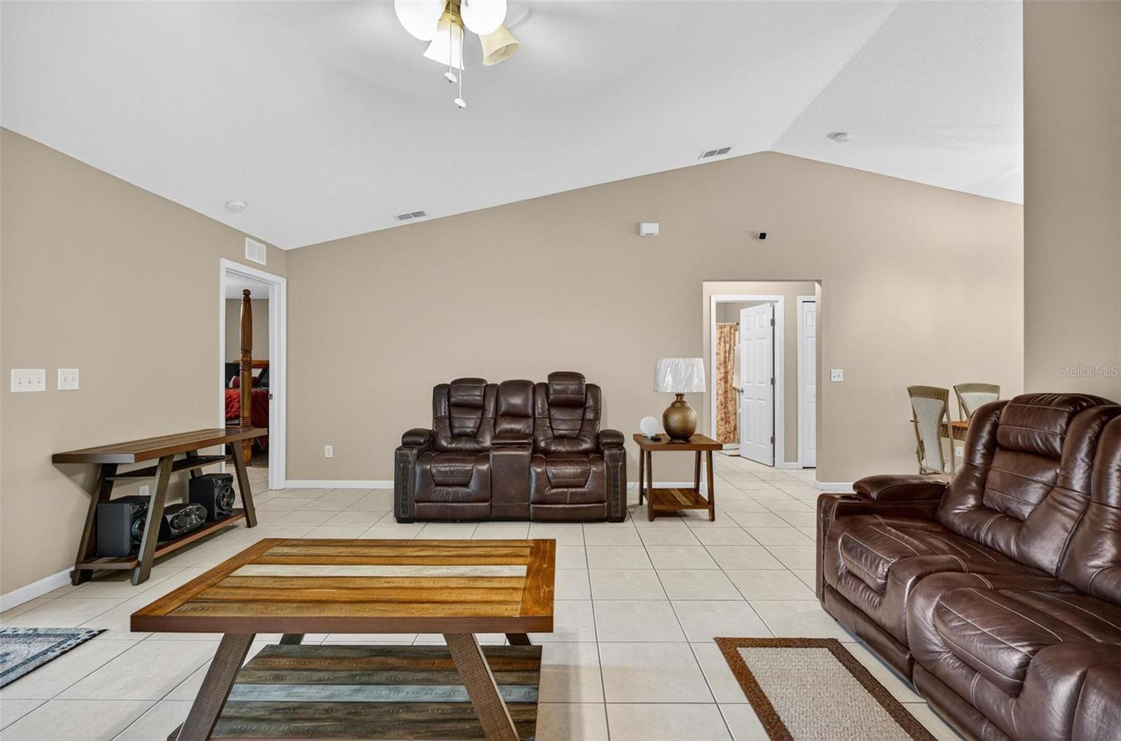 8 Fawn Ln #a Property Photo 23