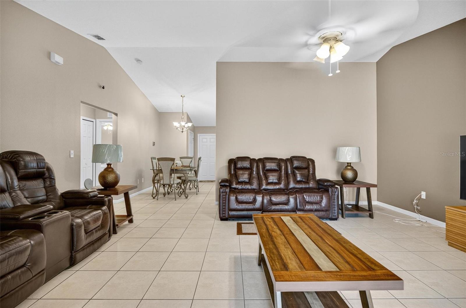 8 Fawn Ln #a Property Photo 24