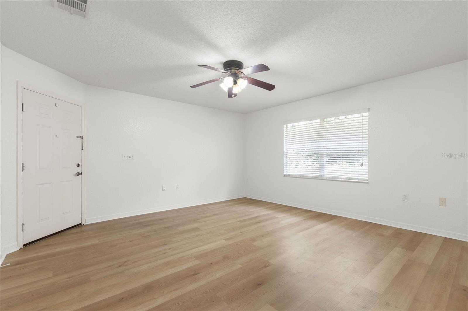 4600 E Moody Blvd #7h Property Photo 4