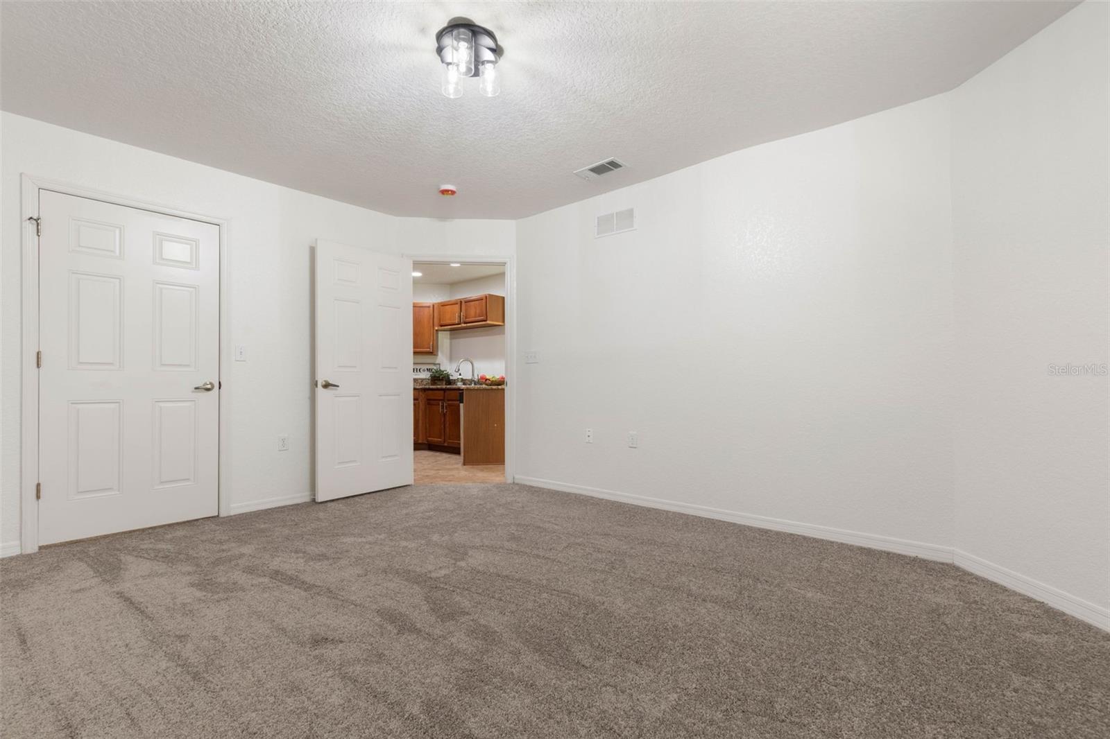 4600 E Moody Blvd #7h Property Photo 19