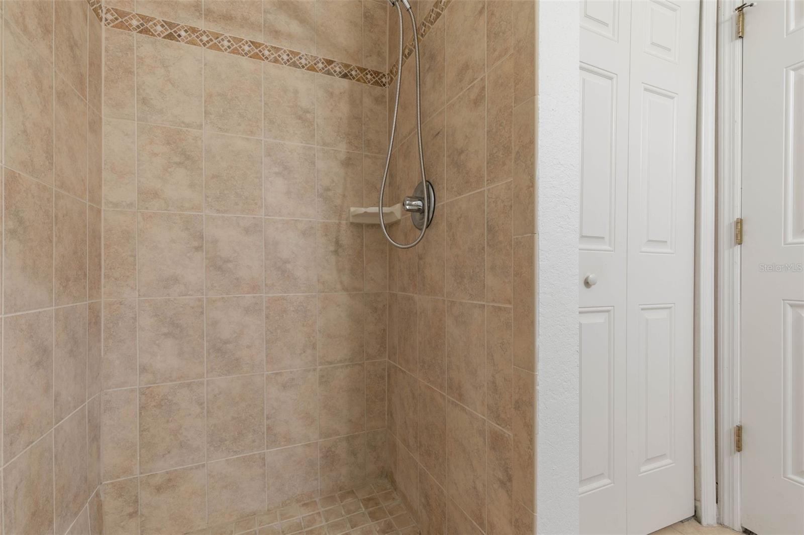 4600 E Moody Blvd #7h Property Photo 22