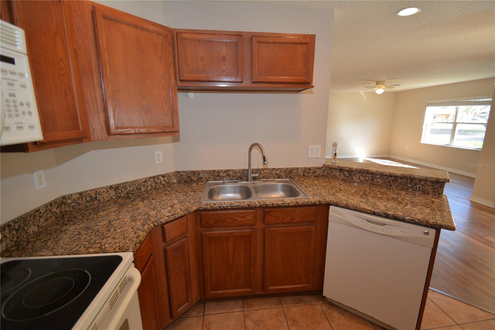 4600 E Moody Blvd #8d Property Photo 14