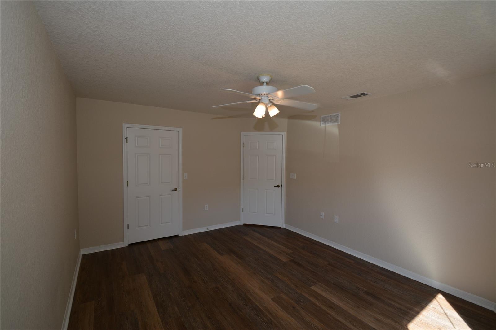 4600 E Moody Blvd #8d Property Photo 16