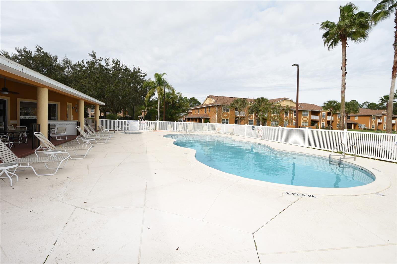 4600 E Moody Blvd #8d Property Photo 37