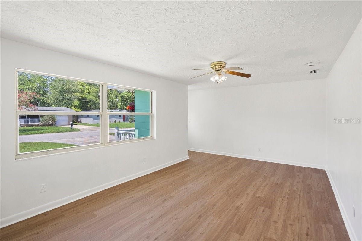 2125 W Lou Dr Property Photo 7