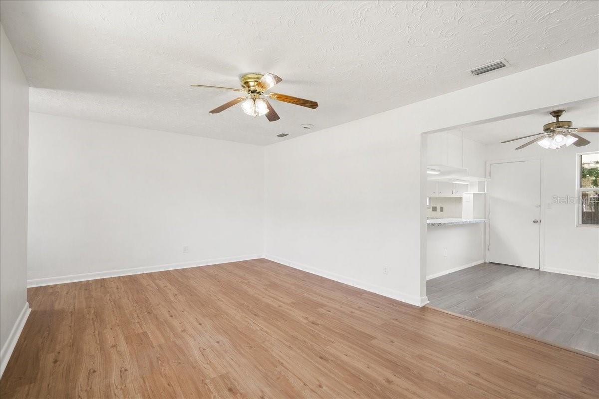 2125 W Lou Dr Property Photo 11