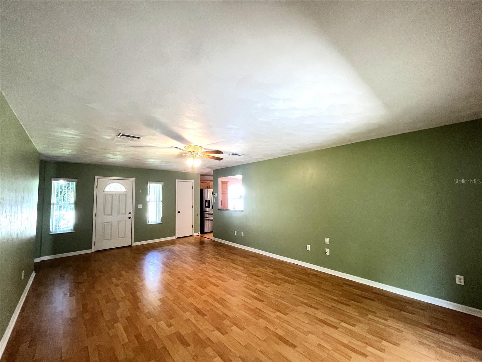 10 Zeppo Ct Property Photo 2