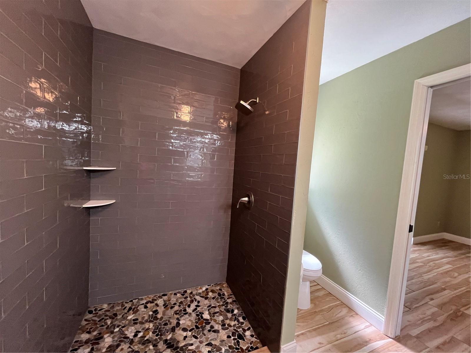 10 Zeppo Ct Property Photo 8