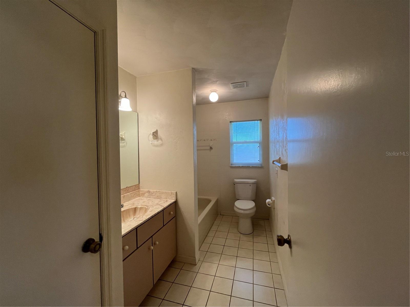 10 Zeppo Ct Property Photo 15